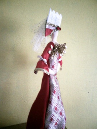 Babika Florenka pohľad zboku